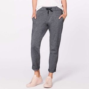 Lululemon On The Fly Pants Size 10